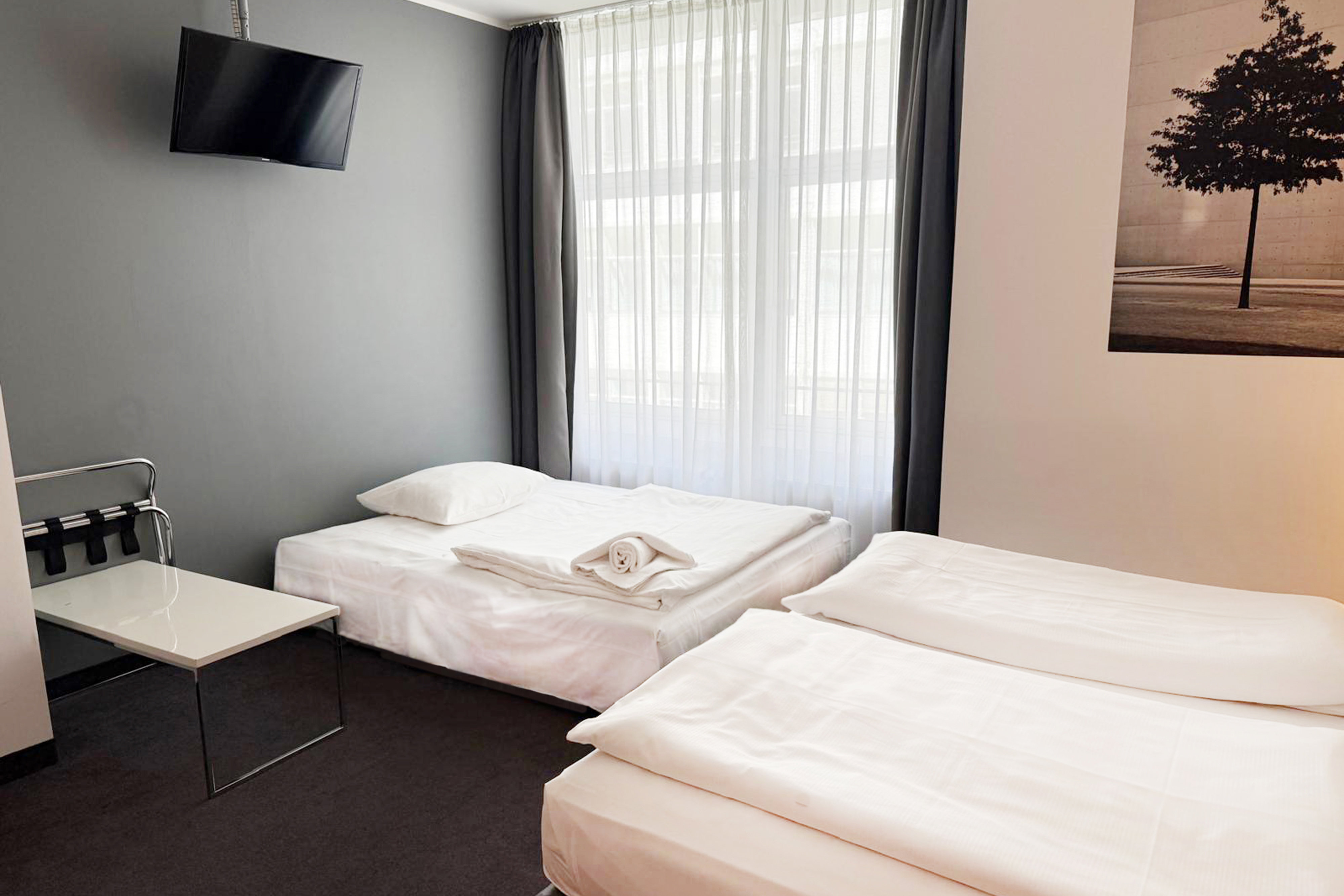 غرفة بريميوم بسريرين منفصلين بحوض استحمام، Garner Hotel Berlin - Gendarmenmarkt by IHG 4/4