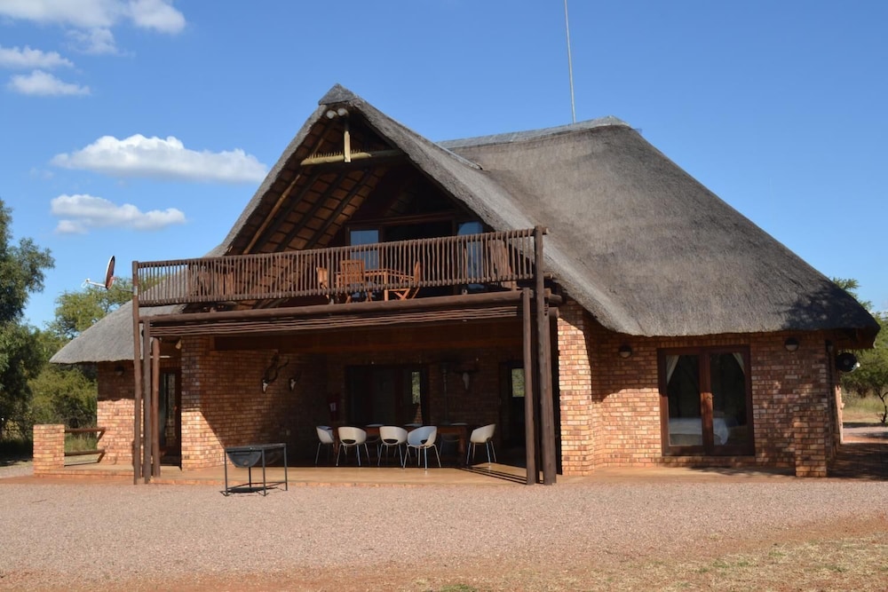 Makhato 84 Bush Lodge 3/45