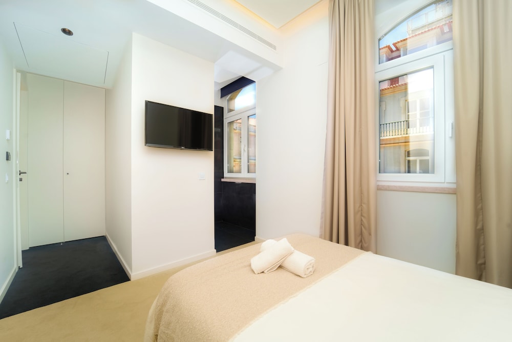 غرفة سوبيريور مفردة بسرير فردي، Golden Lisbon Hotel 2/4