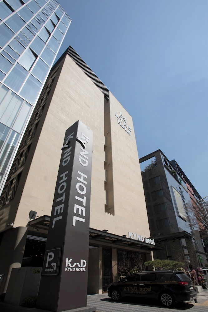 KYND HOTEL 2/50