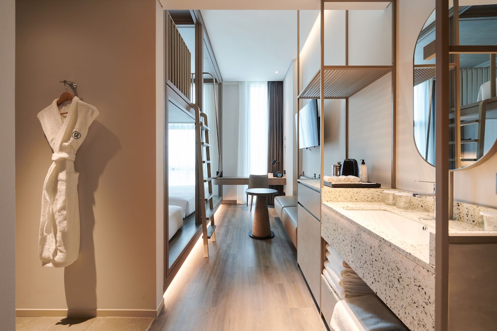 Nine Tree Premier ROKAUS Hotel Seoul Yongsan 36/50