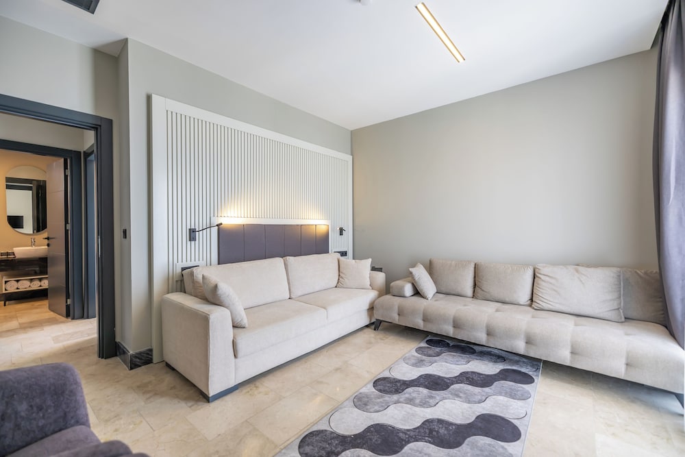 Roseira Mar Inn Luxury 33/55