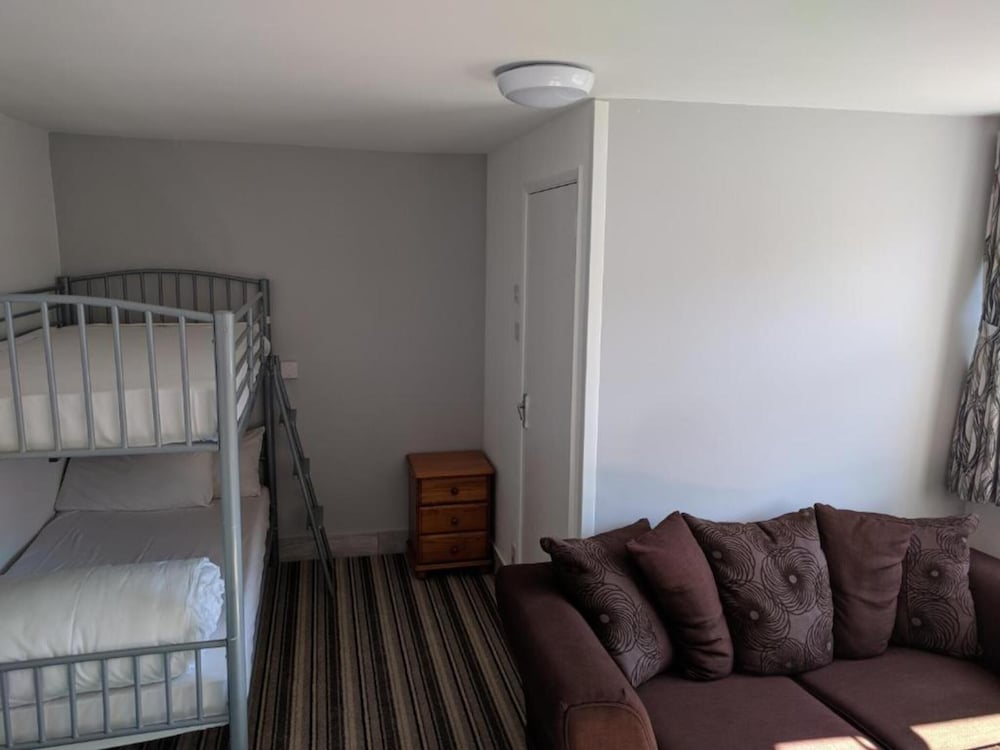 OYO Mayfair Hotel Isle of Wight 37/60