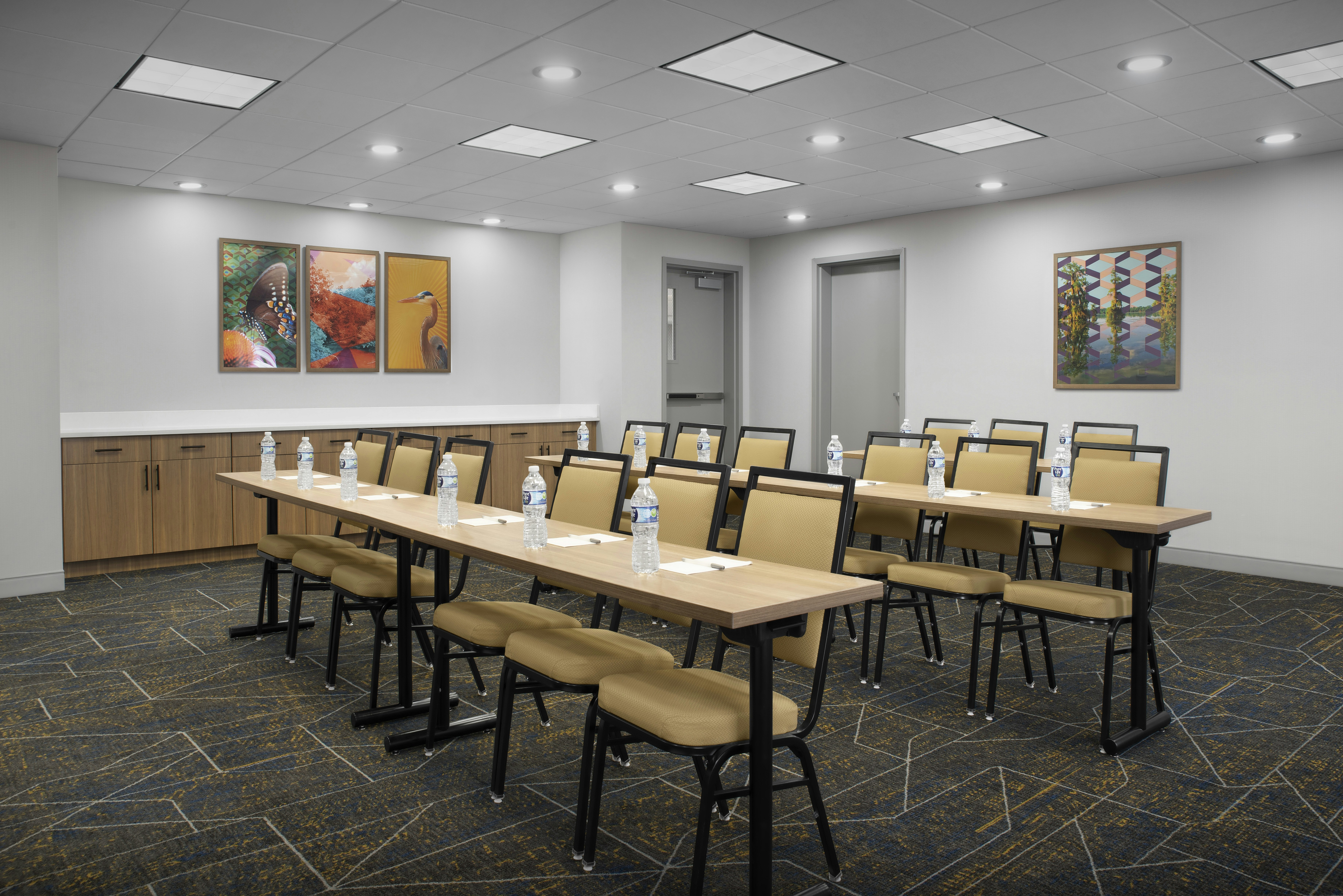 Hampton Inn and Suites Laurel, MS 41/45