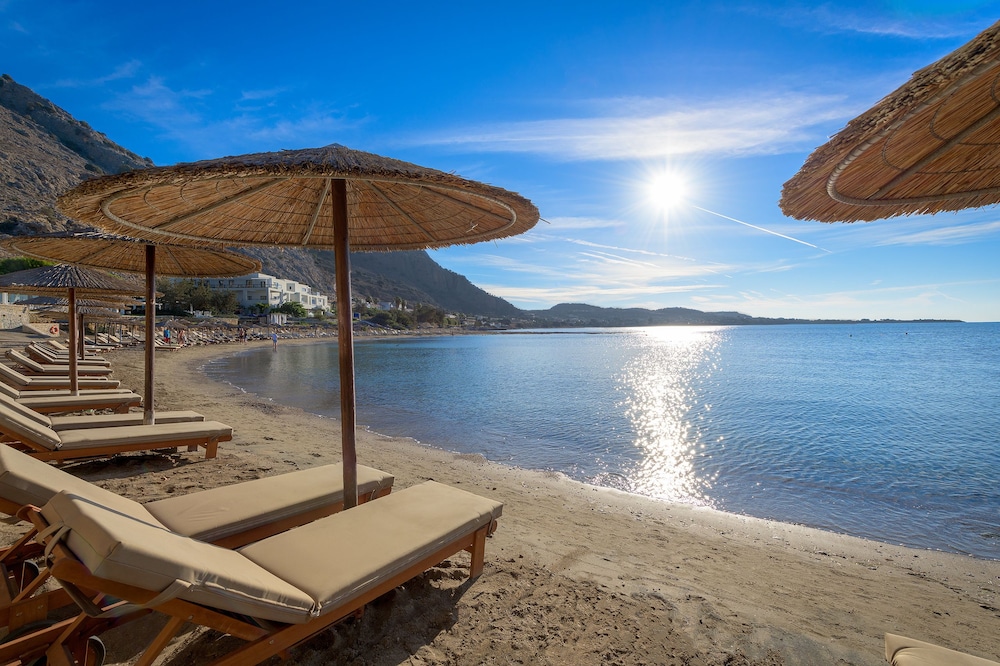 Sunrise Beach Resort 28/36