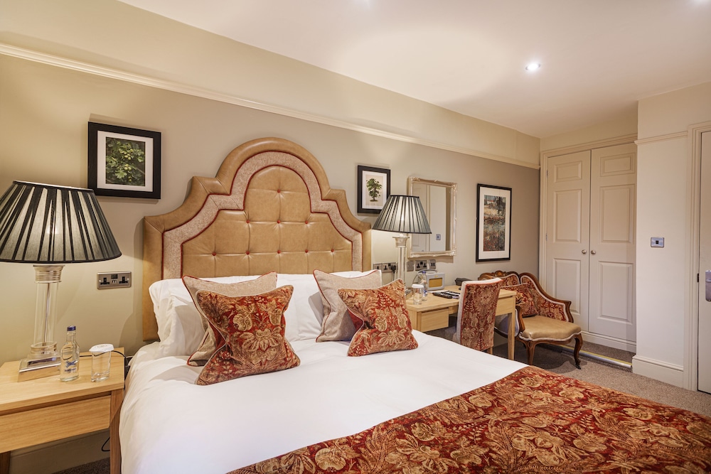 Royal Oak Hotel 13/47