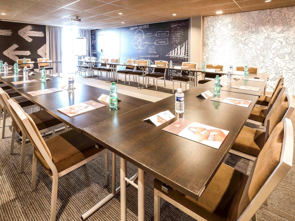 Ibis Niort Est Mendes France 37/47