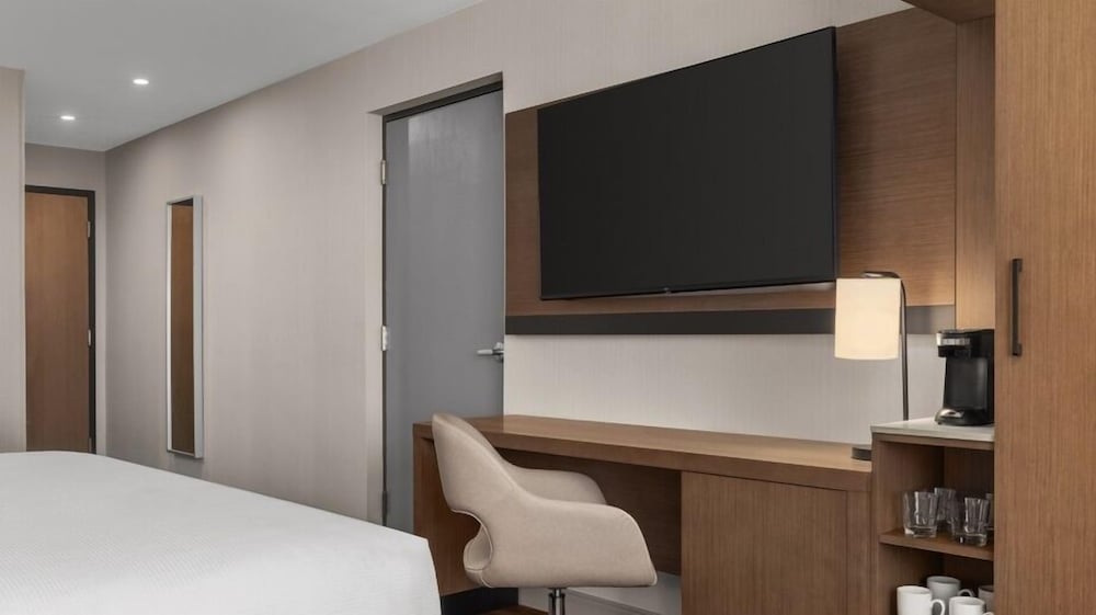 Hyatt House Mississauga Airport Corporate Centre 11/44