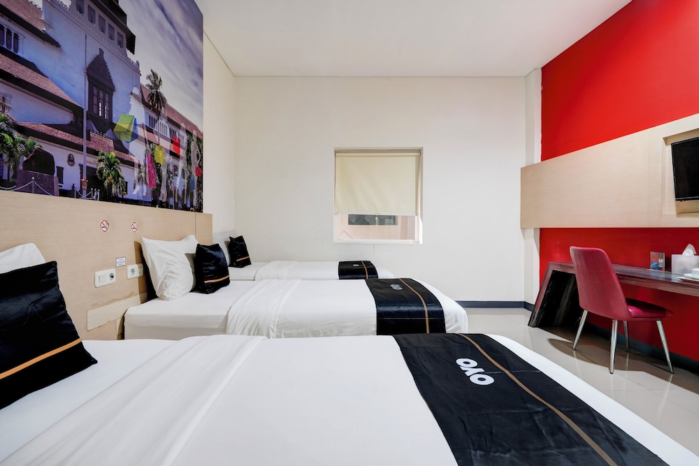 Townhouse Oak Cihampelas Near Ciwalk Formerly Promenade Hotel 34/72