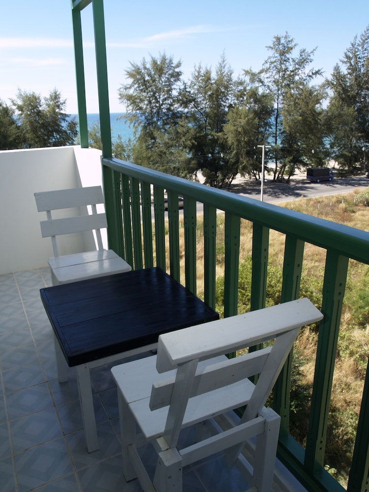 Makmai Villa 8/38