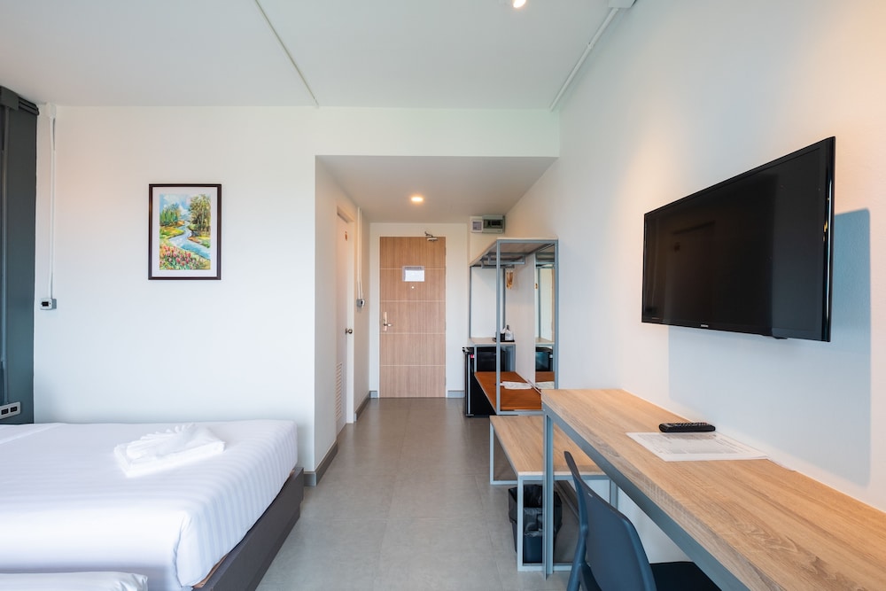 S.22 Hotel Suratthani 25/64