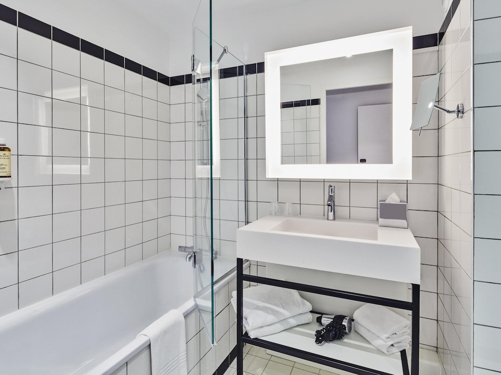 Mercure Paris Orly Tech Airport 77/78