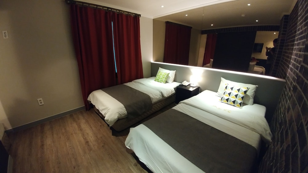 HOTEL TONG YEONDONG JEJU 19/50