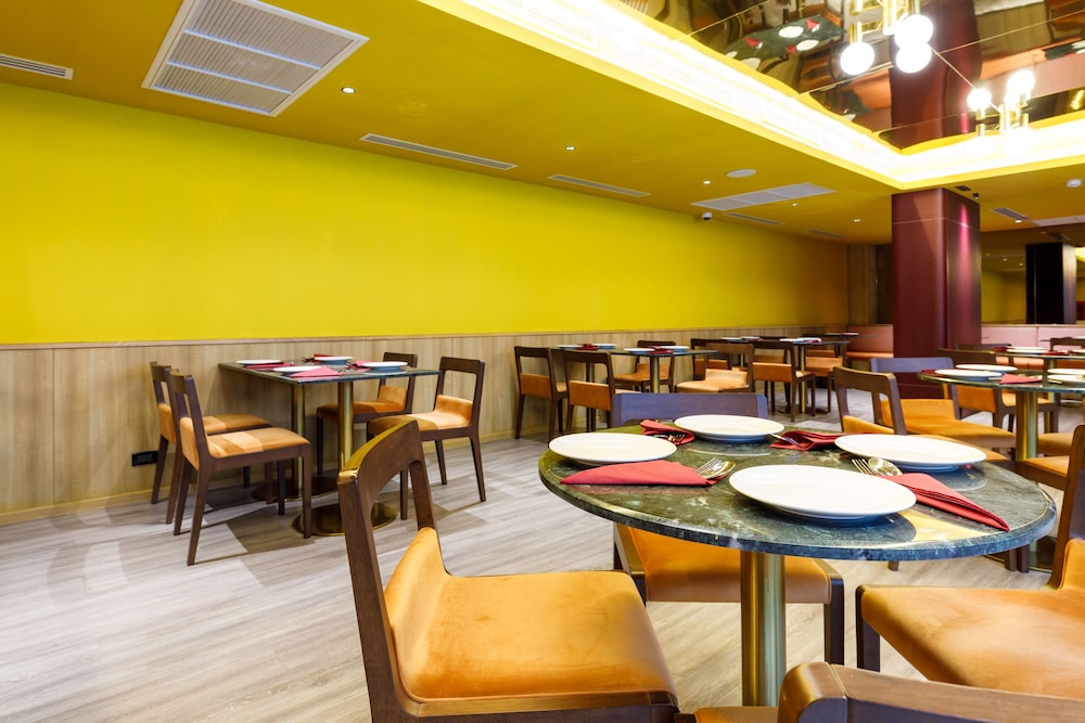Benjarong Hotel Bangkok 32/50
