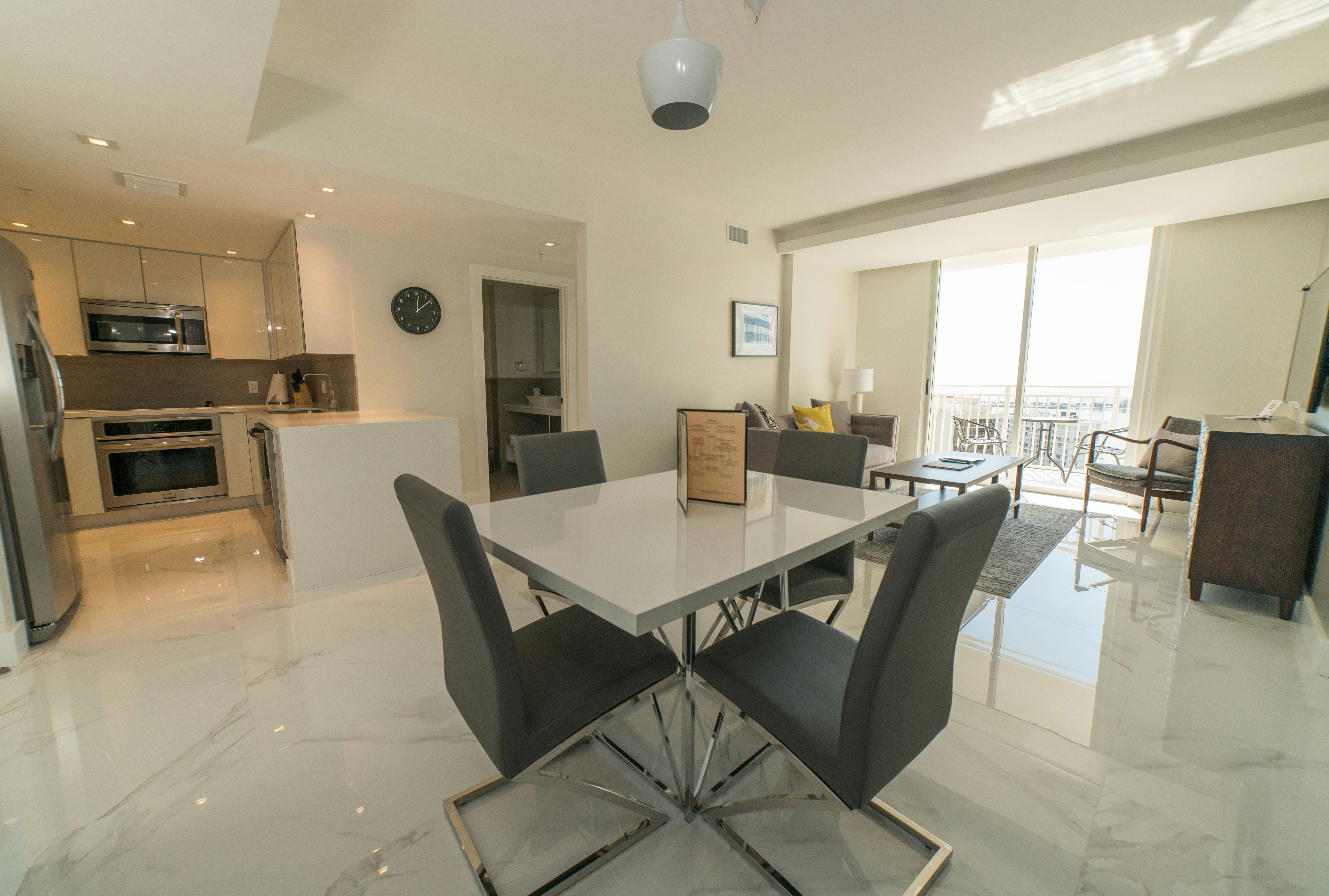 Fortune House Hotel Suites 25/33