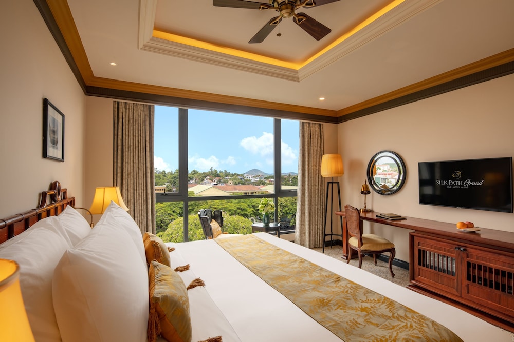 Silk Path Grand Hue Hotel 9/50