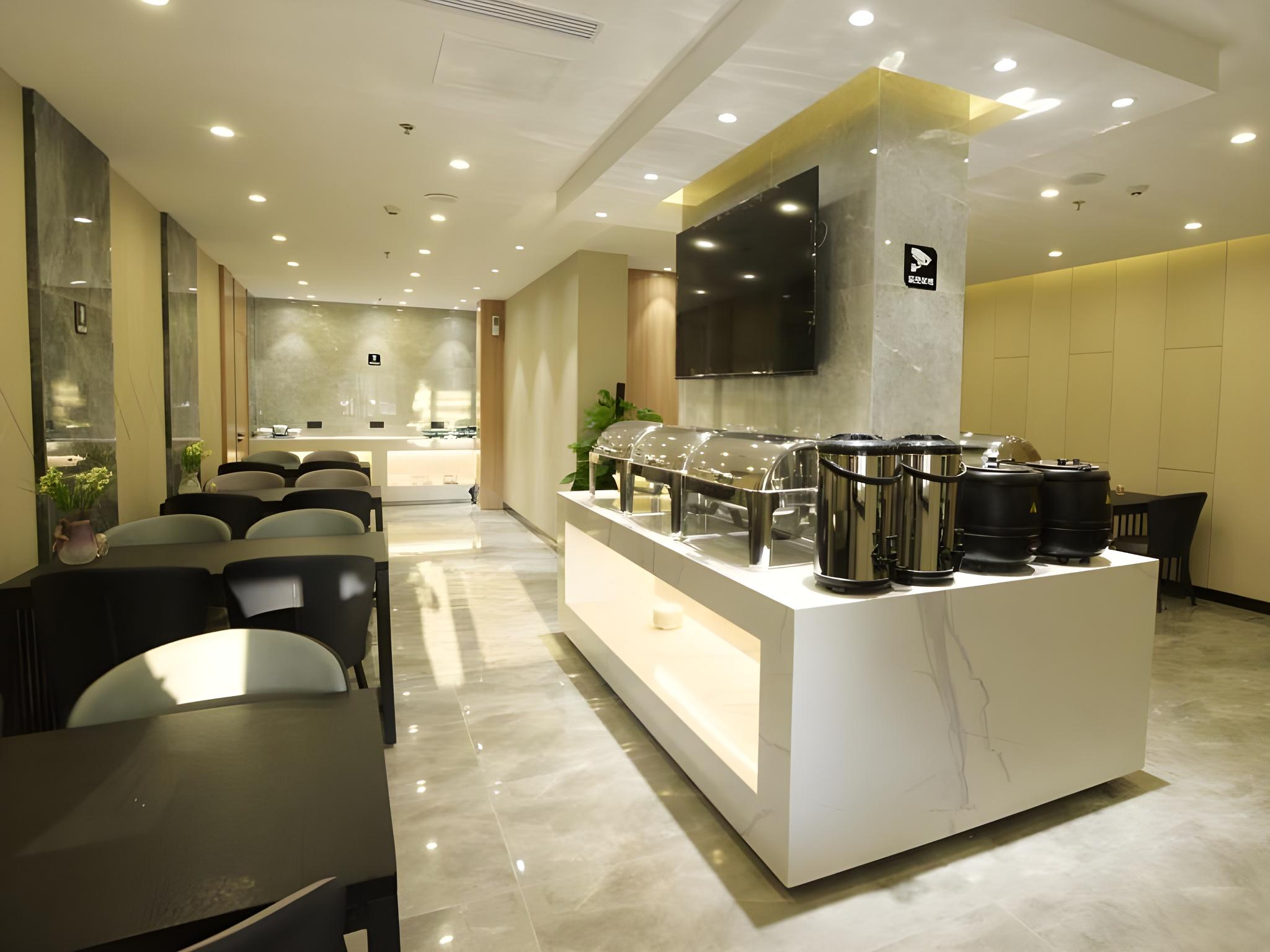 Lobby at Green Tree Inn Shandong Jinan City Shungeng Intl. Convention and Exhibition Center Express Hotel, JINAN