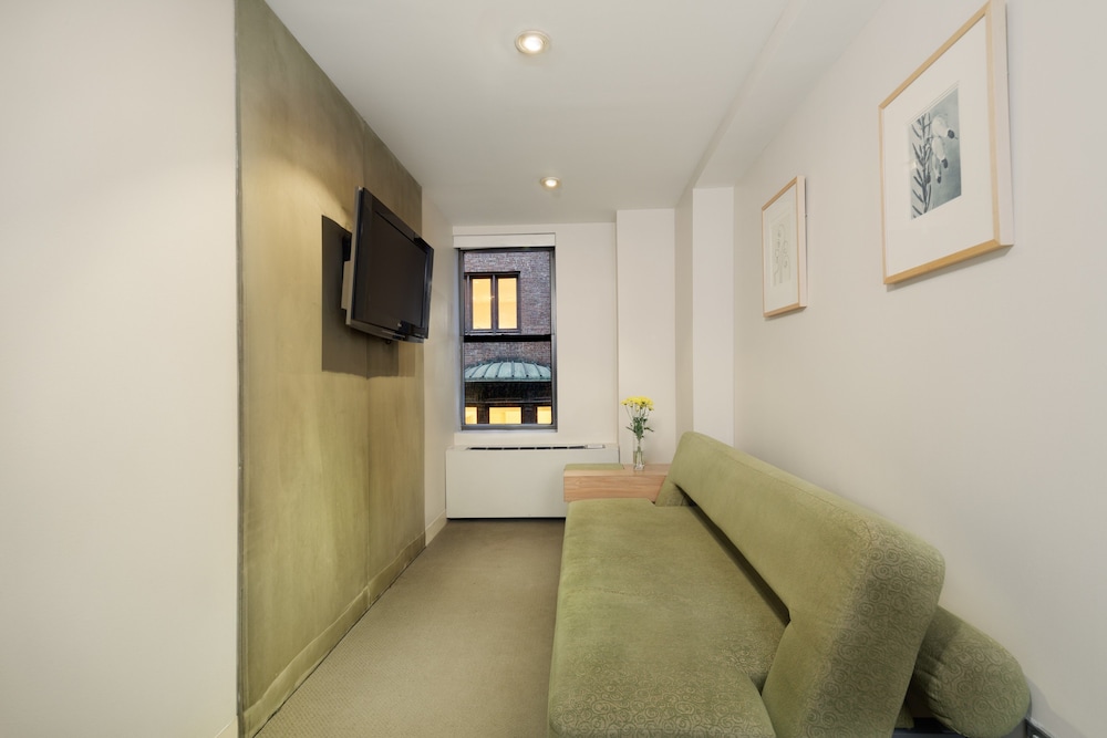 The Shoreham Hotel 14/25