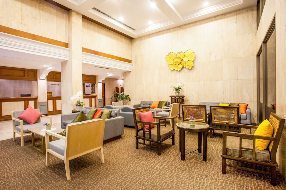 PHUKET MERLIN HOTEL 44/67