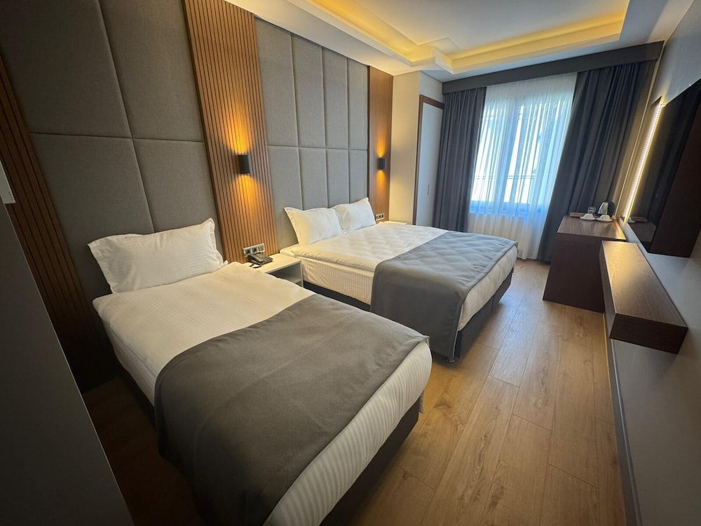 SUPERIOR, TWIN BEDS