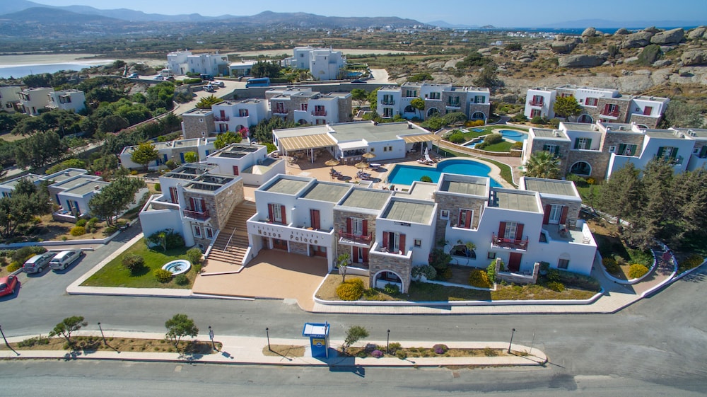 Naxos Palace 40/49