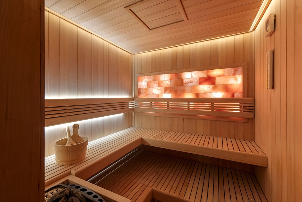 swimming pool spa