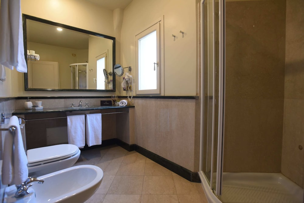 Suite Hotel Santa Chiara 6/50