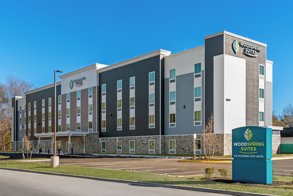 WoodSpring Suites Petersburg near Fort Lee 45/54