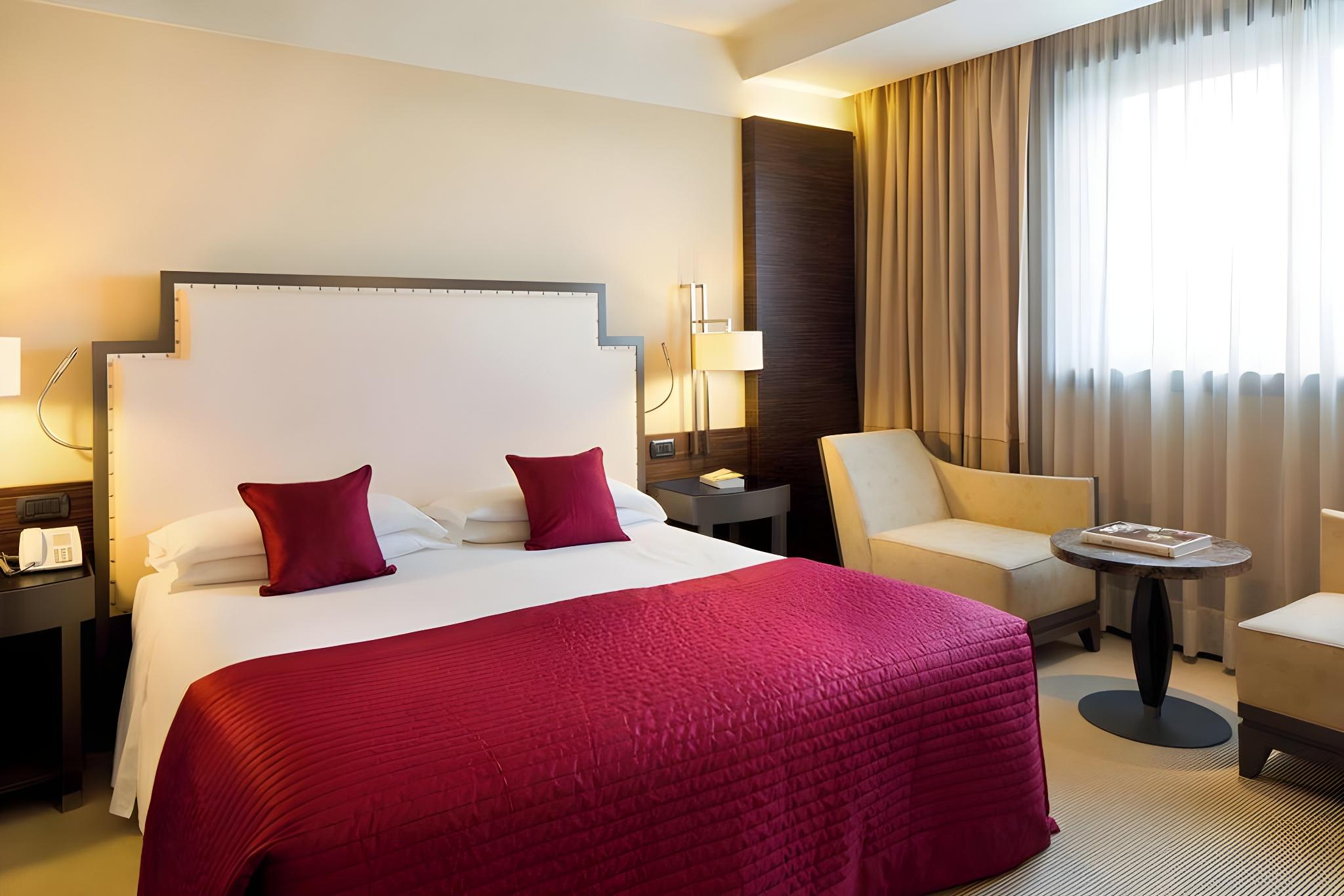 Room, Double Bed