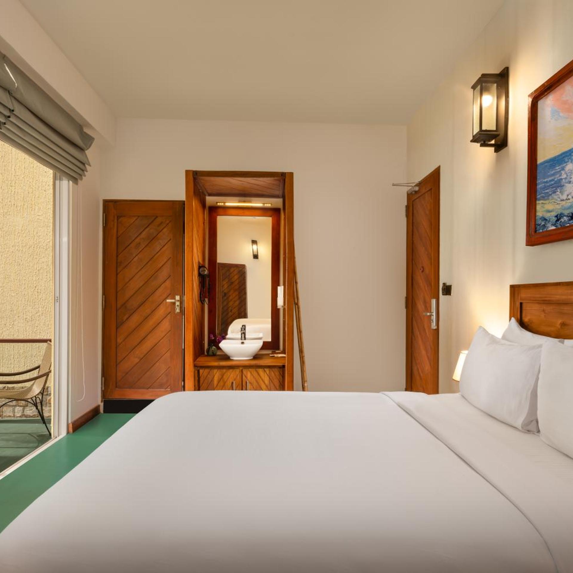 The Rockwall Boutique Hotel, Induruwa, Sri Lanka 13/50