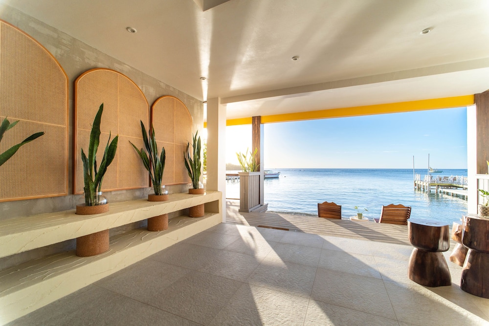 The Beach House Boutique Hotel 22/49