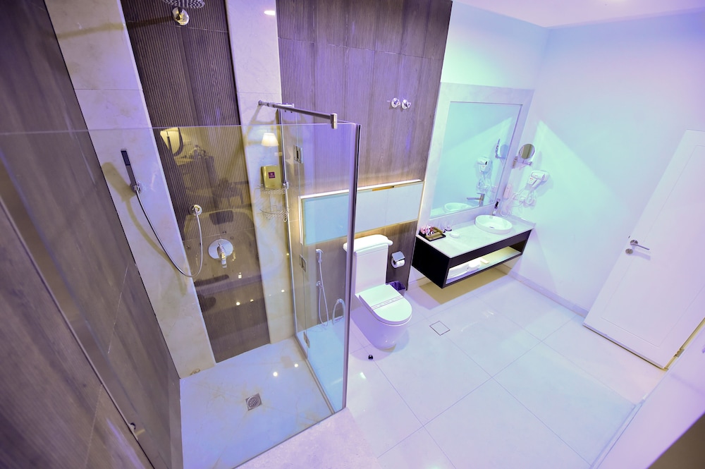 فندق أوليان(Diamond Hotel Riyadh) 54/56