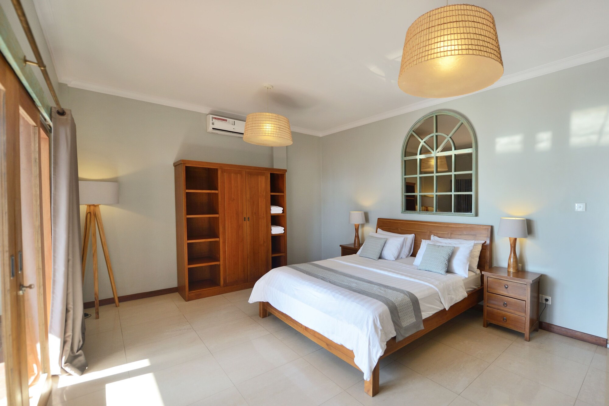 Family, Queen and Twin Beds, Sea View, TRAWANGAN DIVE 4/4