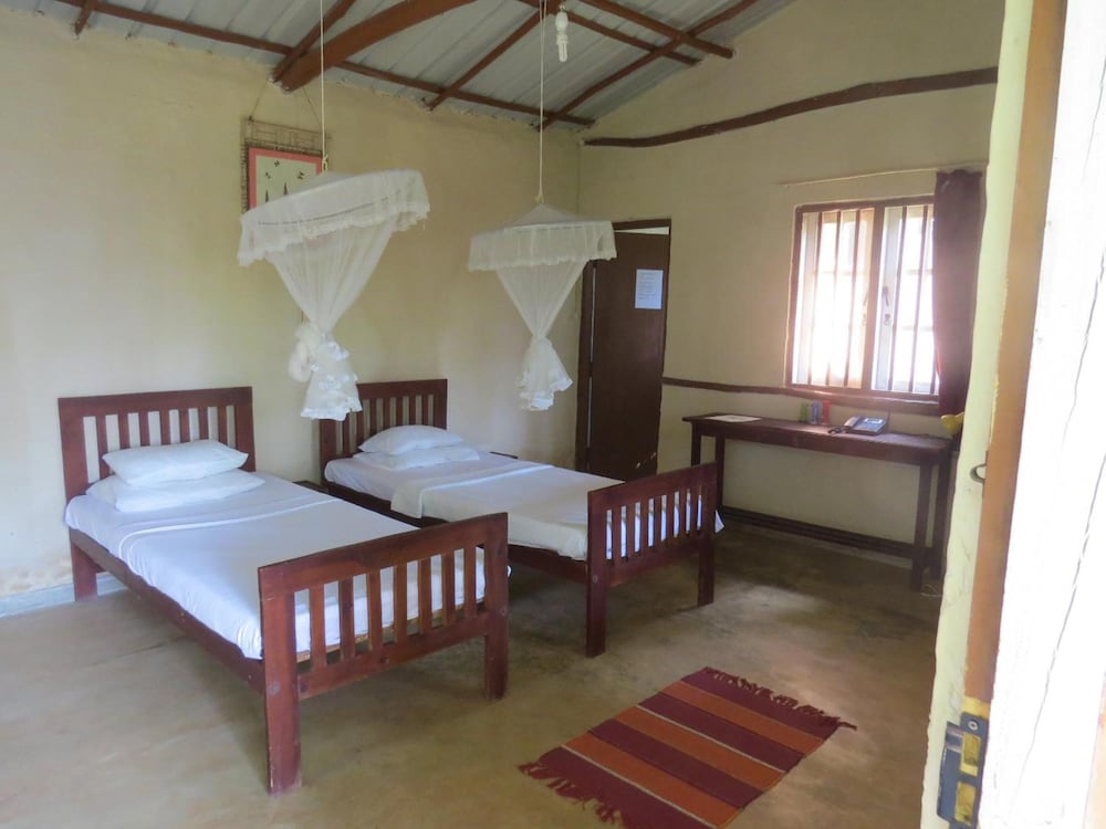 Polwaththa Eco-Lodges 10/50