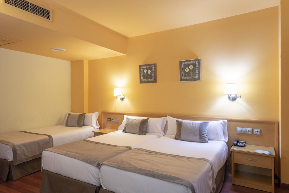 Real Lleida Hotel 15/35