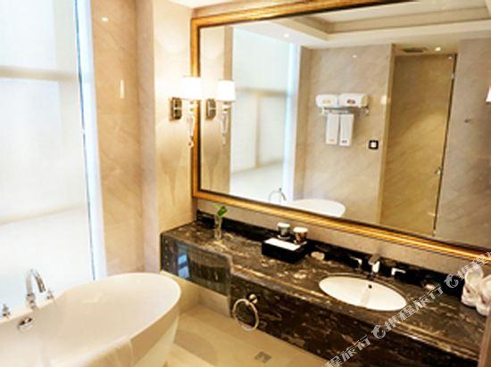 Hubei Zhonghe International Hotel 11/14