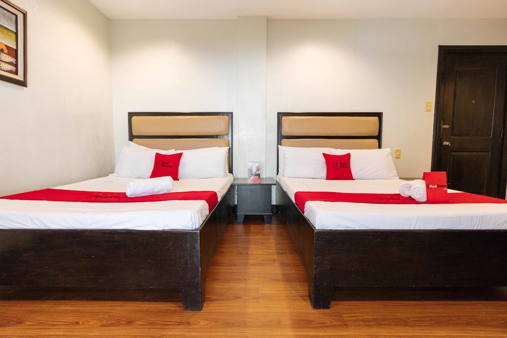 Reddoorz Plus The Ridge Tagaytay City 7/23
