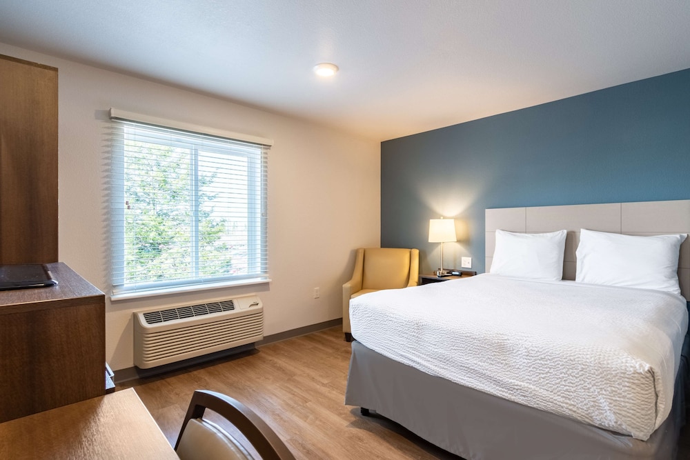 WoodSpring Suites Portland North Gresham 14/53