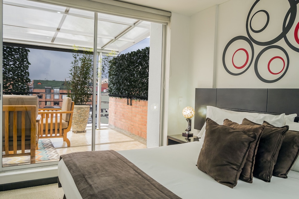Regency Suites Hotel Boutique 14/53