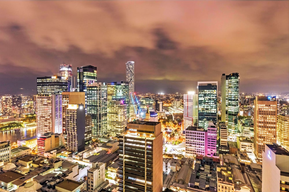 Oaks Brisbane on Charlotte Suites 3/43