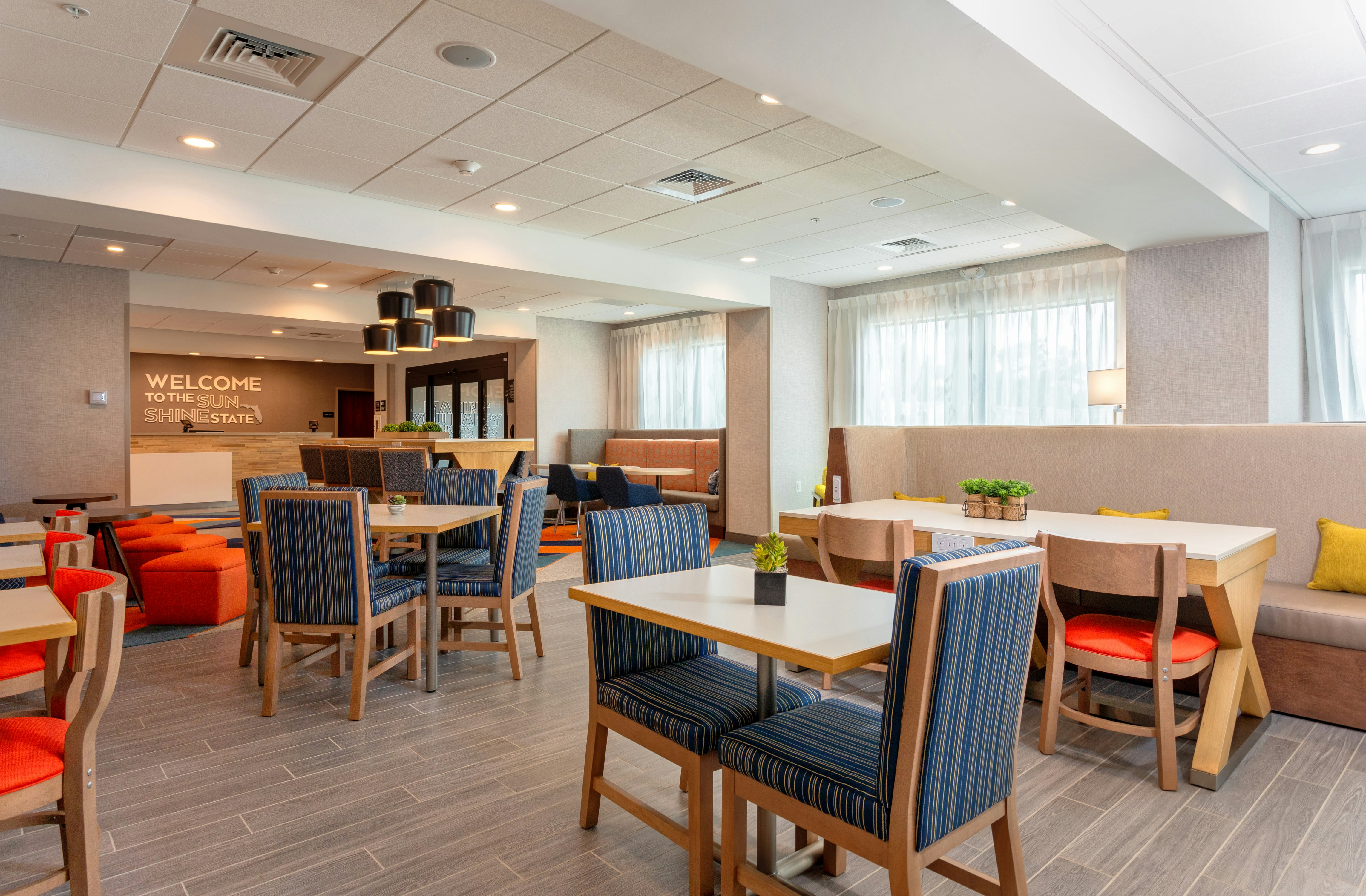 Hampton Inn Marianna I-10 19/24
