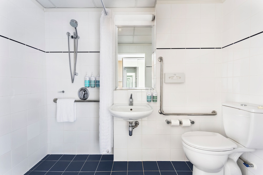 ibis Auckland Ellerslie 72/74