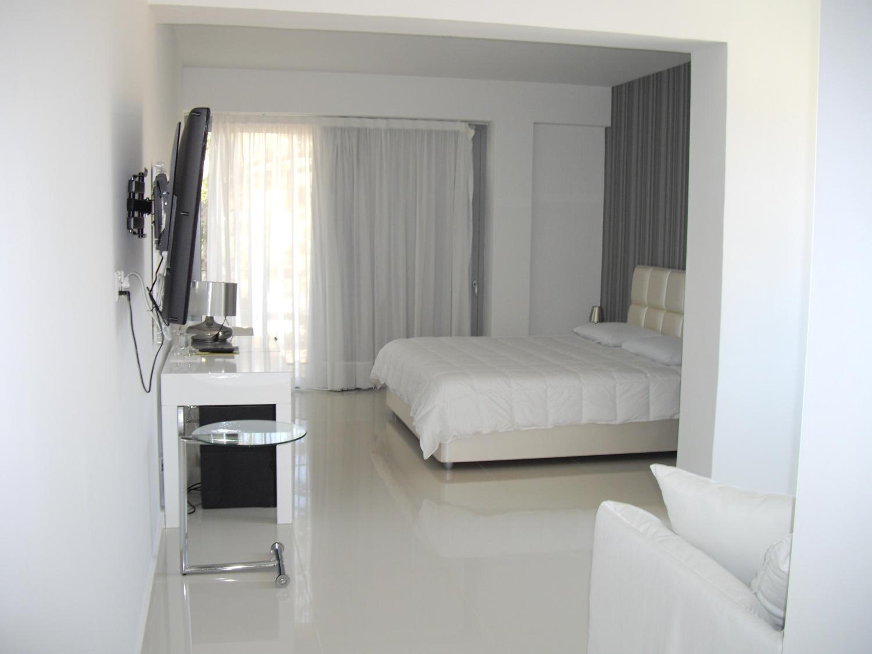 Crystal Hotel 17/45