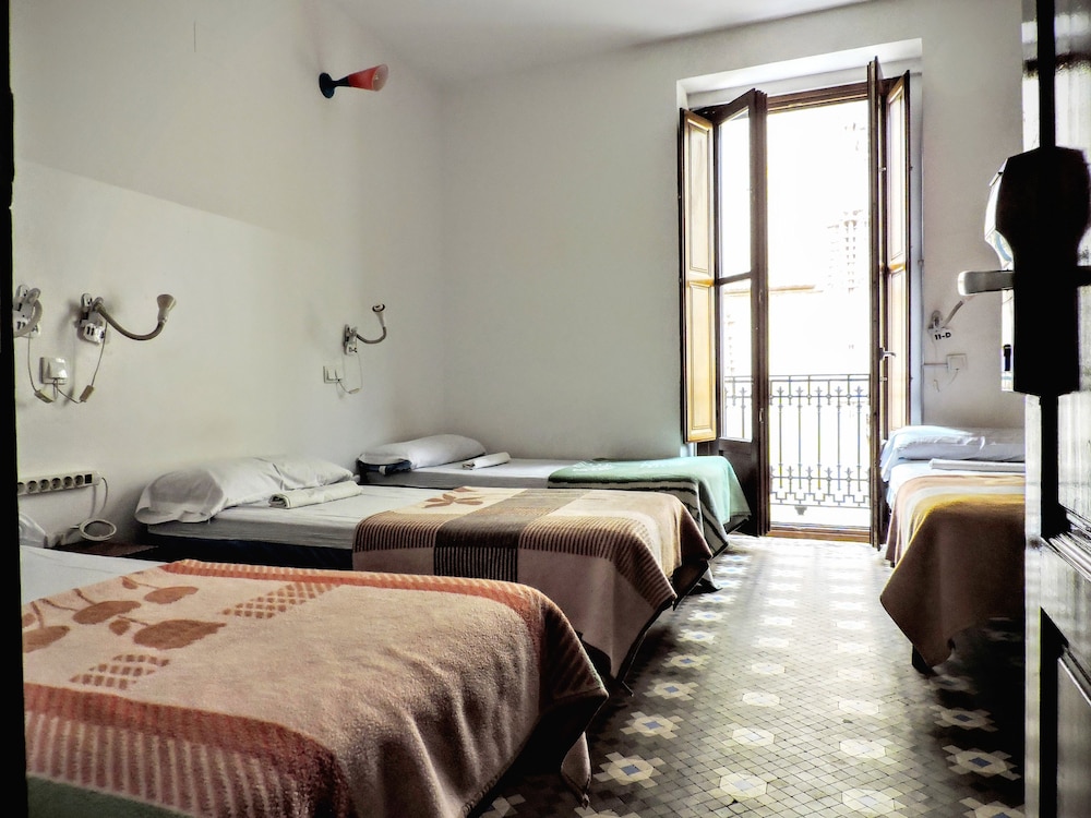 Home Youth Hostel 20/73