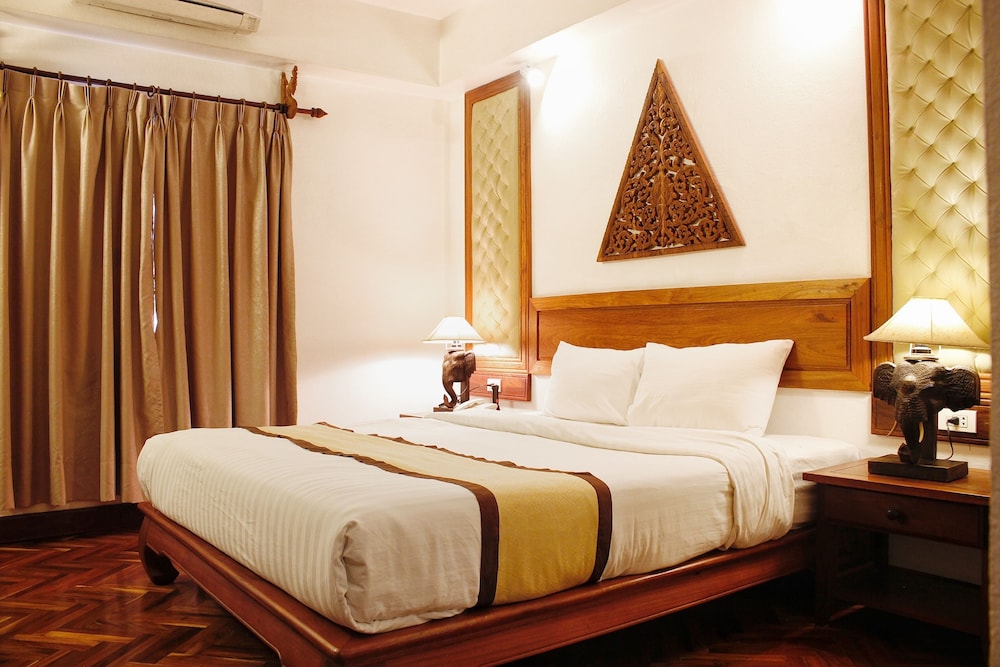 CHANTHAPANYA HOTEL 21/44