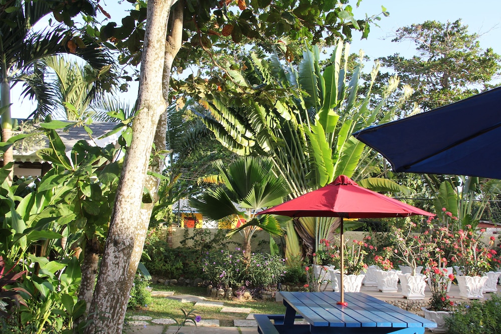 Negril Palms 27/55