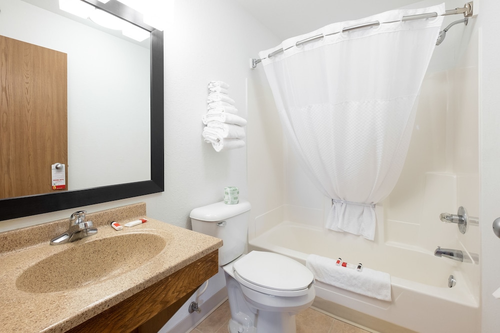 Blaine Town Inn & Suites 9/25