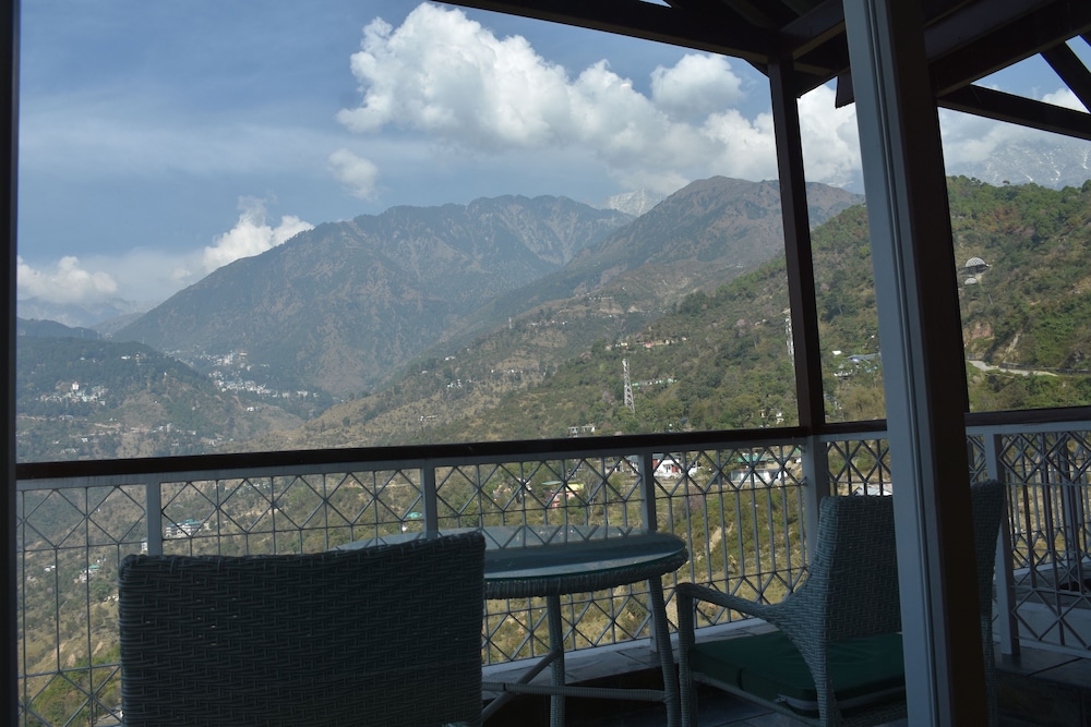 JuSTa Luxe Birding Resort and Spa Dharmshala 55/61