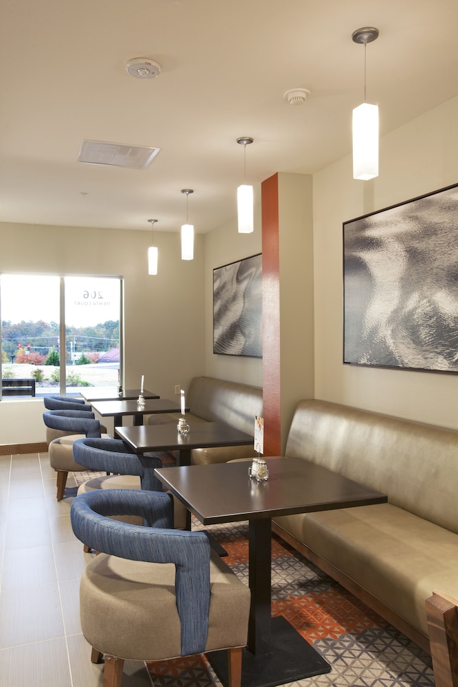 Holiday Inn Express And Suites Hot Springs 40/59