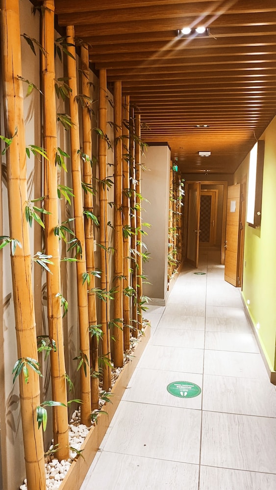 Ramada Encore by Wyndham Konya Karatay 6/60